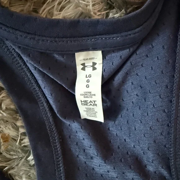 Lot of 6 Women's Racerback Tank Workout Tops. 5 Under Armour, 1 Adidas. - Picture 2 of 11